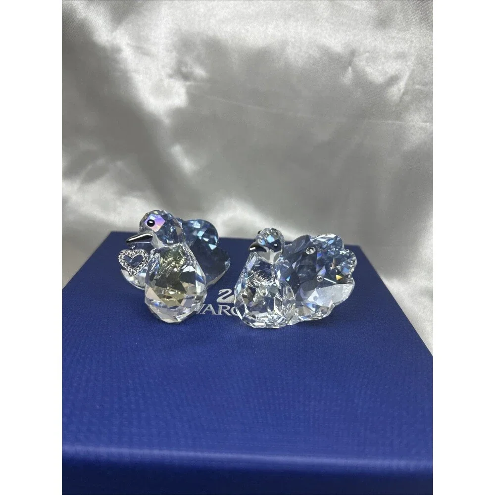 Swarovski Crystal Love Turtledoves Figurine 1143415 Retired With Box